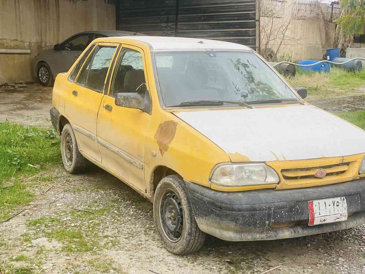 تم اعادة النشر وتنزيل السعر ١٠ اوراق
موديل ١١ كير محرك صدر خير من الله حيل زينات 
السياره مؤدبه وسمعته بالمنطقه زينه 
بس اتريد بن الحلال الي يستر عليه 
رقم الماني سنويه عظم بلا تحويل 
وهاي هيه كدامكم والماعندو ياخذا ابلاش 
للاستفسار ***********
