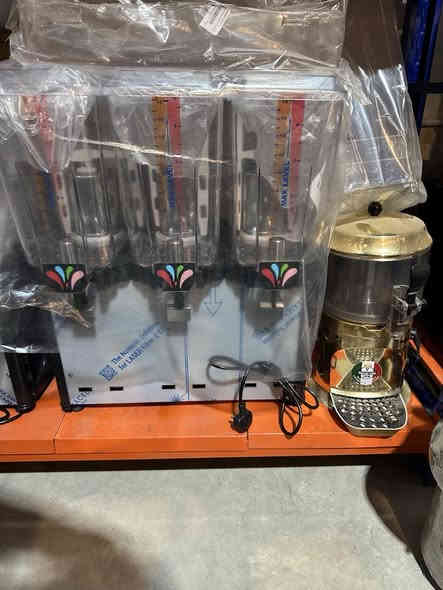 مساء الورد والياسمين و الخير 💐
دائما نتميز بكل جديد وبتحدي أسعار
وصلت وجبة جديد موديلات حديثة مكائن ايطالية 
درجة أولى 🇮🇹
اهلا وسهلا بكم تفضلوا بزيارة  اكبر معرضنا
لعالم مكائن ايطالي 🇮🇹  الايس كريم🍦 والعصير 🍹و ازبرى  و عاريضات 🍰🍧حافيضات و صاعقات ❄️ في السليمانية ❤️🇮🇶مع كل مواد احتياط متوفر نرحب بكم بمدينة السليمانية❤️🇮🇶
التفاصيل
***********
WhatsApp: 00393899265052
