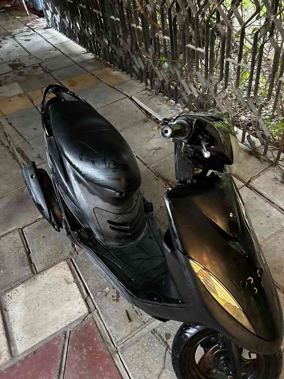 السلام عليكم دراجه ماكس عدله ممفتوح بيه اي برغي بيه اوراق الدراجه الكفرات كليته بلاد ومختمه والمكينه ممفتوحه وعل فحص ما عدا البجم مال لايت فقط تجاري والدراجه نكره سلف ومكفوله كليته السعر 750 وبيه مجال بسيط فقط الرقم ***********
