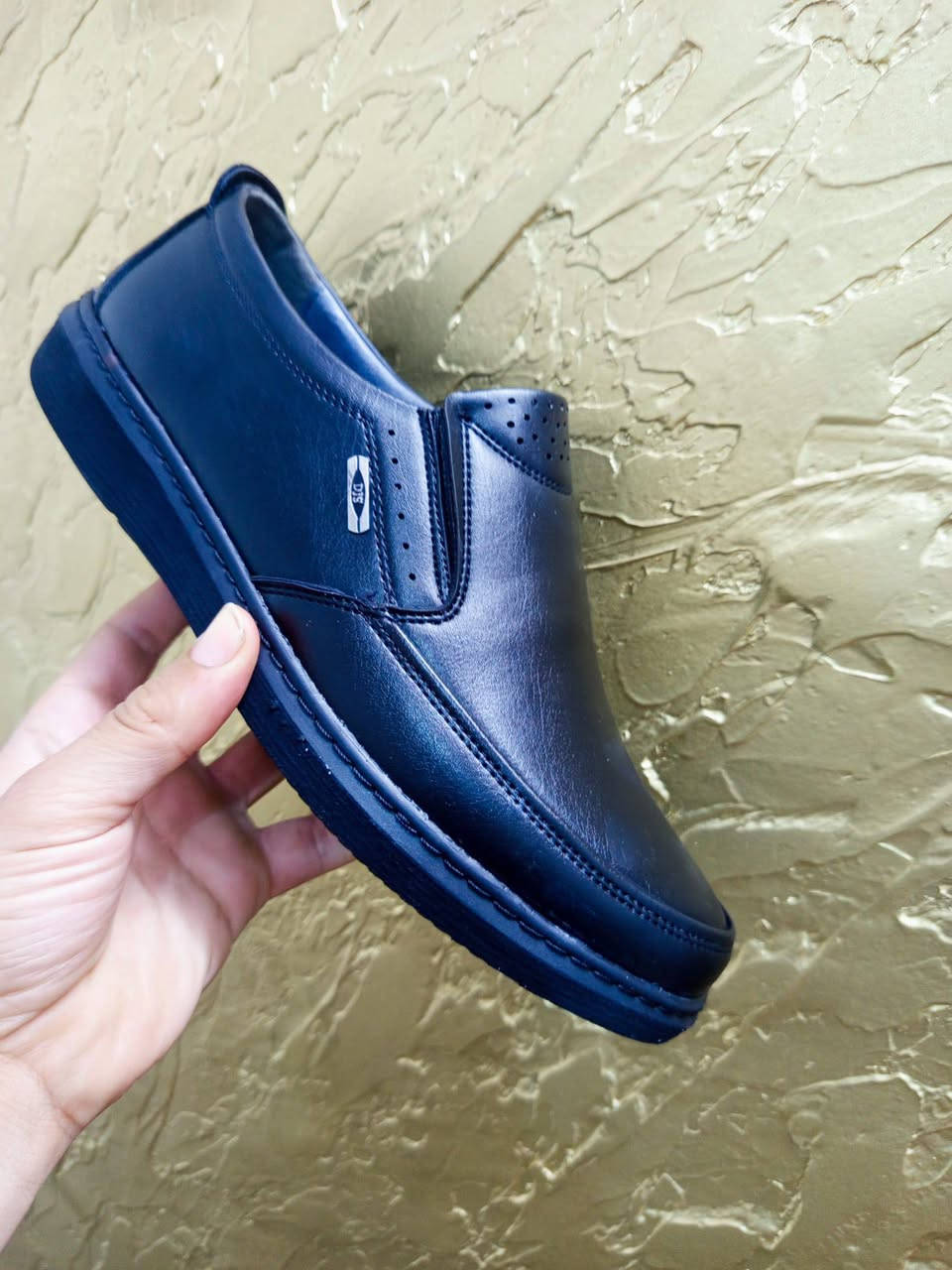 بضاعه مستورده من تركيا 🇹🇷 وتصنيع سوريا 🇸🇾
اسعار نار 🔥 كافة الموديلات لأحذية 👞ضبان تركي🫡
مشمع نخب نوع اول 💯 نعل بروتان التركي🤯 
اسعار نار 🔥 الحق قبل فوات الاوان 🚨💯
روك روكيه رسمي طبي جكز سبور🫡 من مصنعانه 🌹 
خياط داخل وخارج الحذاء استروبل 😉قليل من يتقن  الاستروبل👍 لدينا أصحاب كفاءه خبرت سنين للاحذيه💣
يوجد شحن لجميع الدول العربية و العالمية 🚢✈️🚛
لتواصل معنا علىى الواتس اب  ‏‪https://wa.me/message/34FX7XJBKFEHE1 ضغط🌹زر تتواصل معنا
للتواصل معنا علىى الهاتف 0946726707📞📱
المصنع في سوريا حلب جانب شارع الوالي الصالحين🌹🫡 
نحب أن نجنبك عناء السفر وبجودة عالية 🥰🤩


**إذا كنت صاحب هذا الإعلان وتريد حذفه لأي سبب، رجاءا أرسل رسالة إلى الدعم الفني**