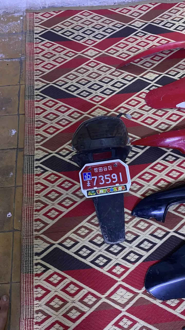 سلام عليكم كفر احمرّ جارد ٣٠ قفل السود ١٥ قبق هندر ١٠  الذيل وي البكلايت وي الرقم ١٠ مكاني دوره شارع ٦٠ *********** فقط وتساب
