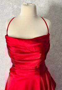 فساتين وكلابيه • مقاس ٣٦-٤٢ • توصيل لجميع المحافظات