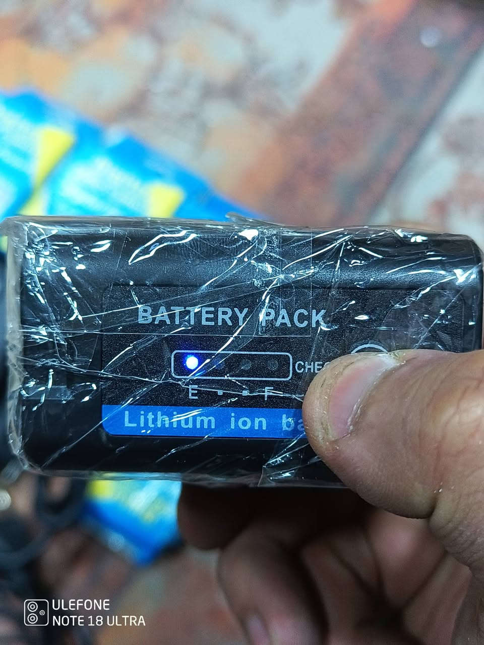 السلام عليكم
بطاريات يخصن الاناره والكامرات مع الشاحنه
ملاحضه: الشاحنه تكدر تشحن من السياره والكهرباء 
الكبار عدد ٥
والصغيره وحده
كلهم ب٧٥ مع التوصيل وبالعافيه


**إذا كنت صاحب هذا الإعلان وتريد حذفه لأي سبب، رجاءا أرسل رسالة إلى الدعم الفني**