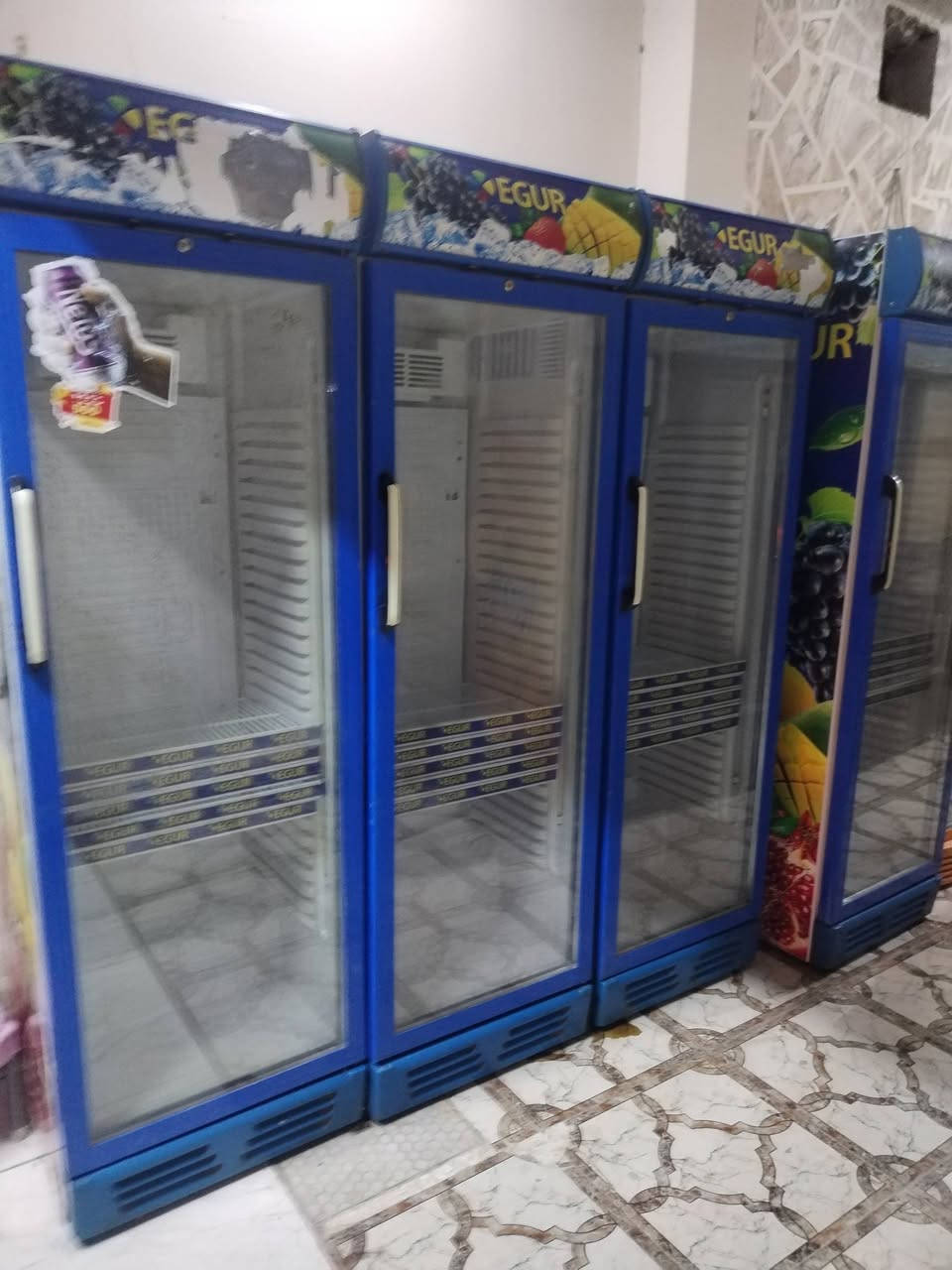 عارضات عموديه يوكور تركي اخو جديد استعمال قليل حجم ٢٢ قدم للبيع الشاري يتصل على الرقم *********** او خاص
