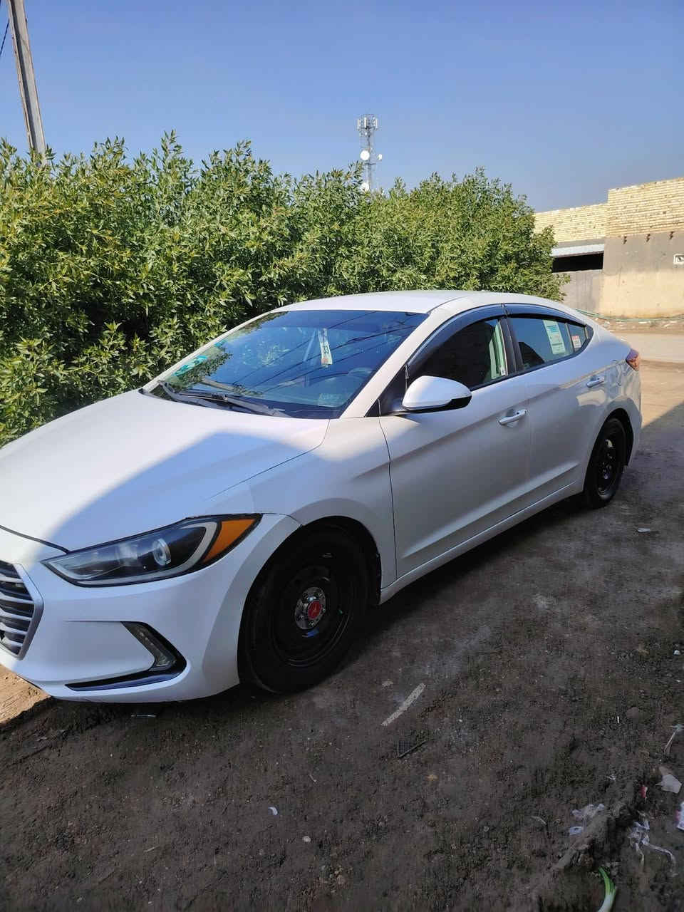 النترا 2017امريكي
حادثها بنيد وجاملغ
وبيها تكشير 
بأسمي 
السعر 116وبيها مجال
***********
العنوان واسط
