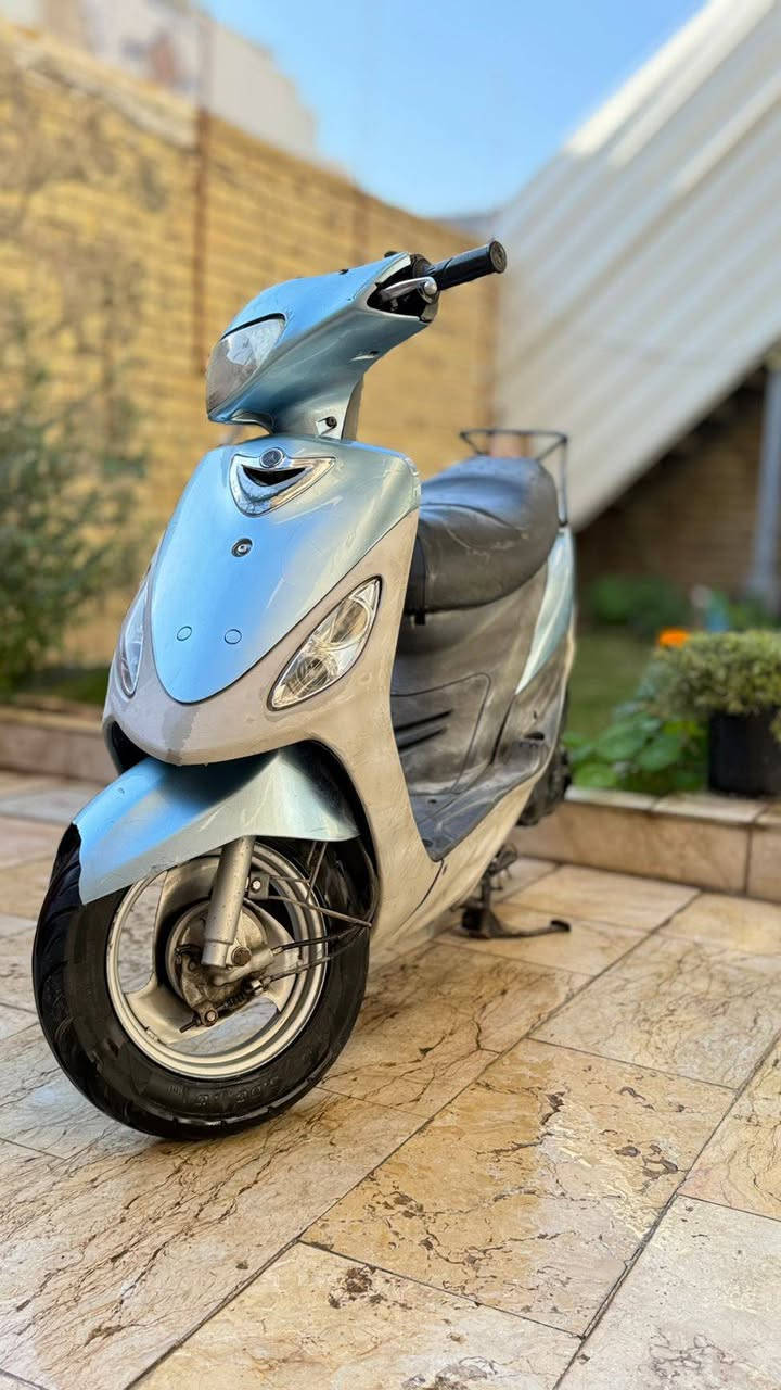 ماكس دراجه كلش حلوه مال دوام بيها نواقص بسيطه
دراجه تدخن بداية التشغيل فقط 
تشتغل هندر 
سلف تشتغل نقصها شحن باتري 
مكانها سيف سعد
 سعرها 450 
***********
