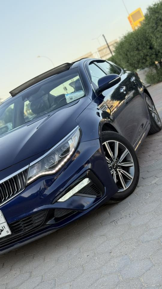 السلام عليكم اوبتما للبيع موديل 2019 مواصفات فول عده البصمة LX  رقم اربيل بأسم شركة تريد وكالة تريد تحويل بليعجبك حاظر بيه بنيد مبدل بواحد نفس الون ومصبوغ كلير والجاملغ جهة الصدر شبر صبغ بي فقط بدون ايرباك وصور لحادث بل منشور عده الحادث كفاله عامة لسيارة لغد بدنه براكيت كله مكفول شرط  ماشيه 88 mi ارضيات وكتلوكات لشركة  باتري جديد عليه ادامه دهون وفلاتر لشركة بانزين كله محسن سيارة مال بيت جديدة جداً المواصفات فول عده البصمة القمارة بانوراما ويل 17 
شاشة جبيرة تدعم جميع الخرائط ابل كار بلي اندرويد لايت اوتو + عالي ناصي زنون + لدات امامية كامرة دوارة رادار امامي خلفي جانبي مانع انزلاق نقطه عمياء فول تحكم ستيرن قيادة بلستيرن تثبيت سرعة قيادة ذاتيه كشن السائق كهرباء + كشنات جلد  + وسادة هوائية في كشن السائق تبريد لمس بيانو منفصل + حساس تخفيض صوت هواء التبريد عند الاتصال  محرك 2400 GDi تبريد صدر كير مكفولة كفالة عامة كله بوضع الشركة شرط بيه عده كامله سبير جك فلينة جدد مشامات الهوه صور الحادث بل منشور + رقم الشاصي  المكان بغداد بغداد الجديدة السعر 140 وبيه مجال بسيط جداً حك الجيه فقط بدون اقساط بدون مراوس الشراي يتصل *********** بي واتس اب والميشتري يدعيلنه بل رزق وترايك وين متحب وتفحص وين ميعجبك تفحص افحص اكرر السعر 140
