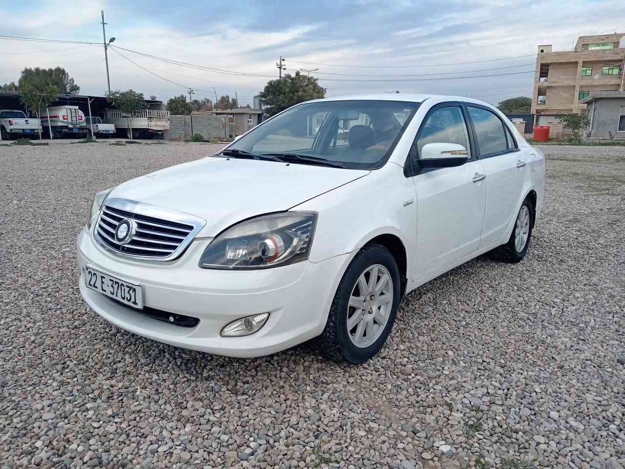 البيع جيلي موبل موديل ٢٠١٤    رقم اربيل كير مكينه خير من الله لا صرف ولاه بخاار وحداديه جديد مكان السياره كلار *********** السعر ٥٤ وبي مجال الطيبين
