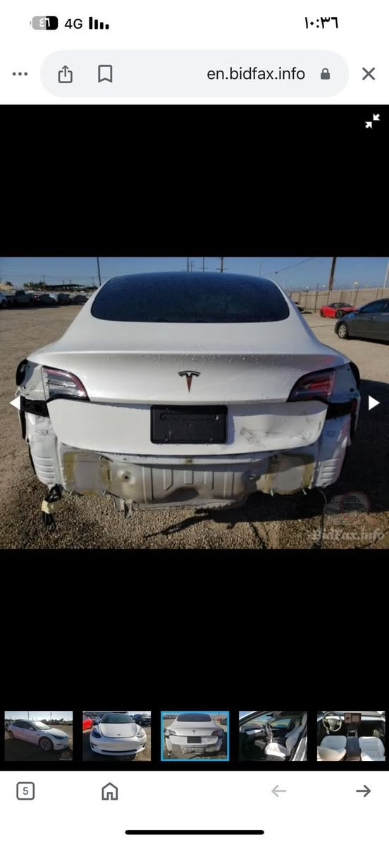 سلام عليكم اخوان  تيسله البيع موديل ٢٢. ماشيه ٧٧  ميل. كيلو ما اعرف  السياره بيه بس بيهه صبغ بس  الجنطه مو كله بس اليم الرقم  السعر   ١٧٥ ورقه الستفسار ***********
