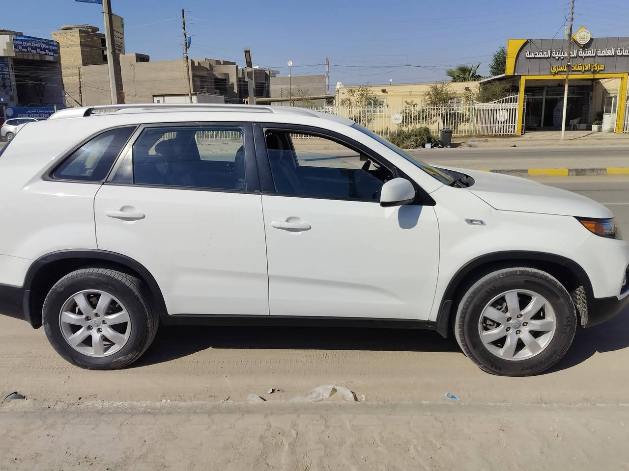 السلام عليكم سورنتو 12 خليجي اربعه سلندر 7 راكب جاهزه تخم تاير باتري جدد كفاله من  الضربه والصبغ 
***********
