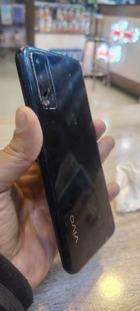 من رخصت صاحب البيج Vivo y20 ذاكرة 32 مخرج شحن Type C فقط كسر بكزازة ال...