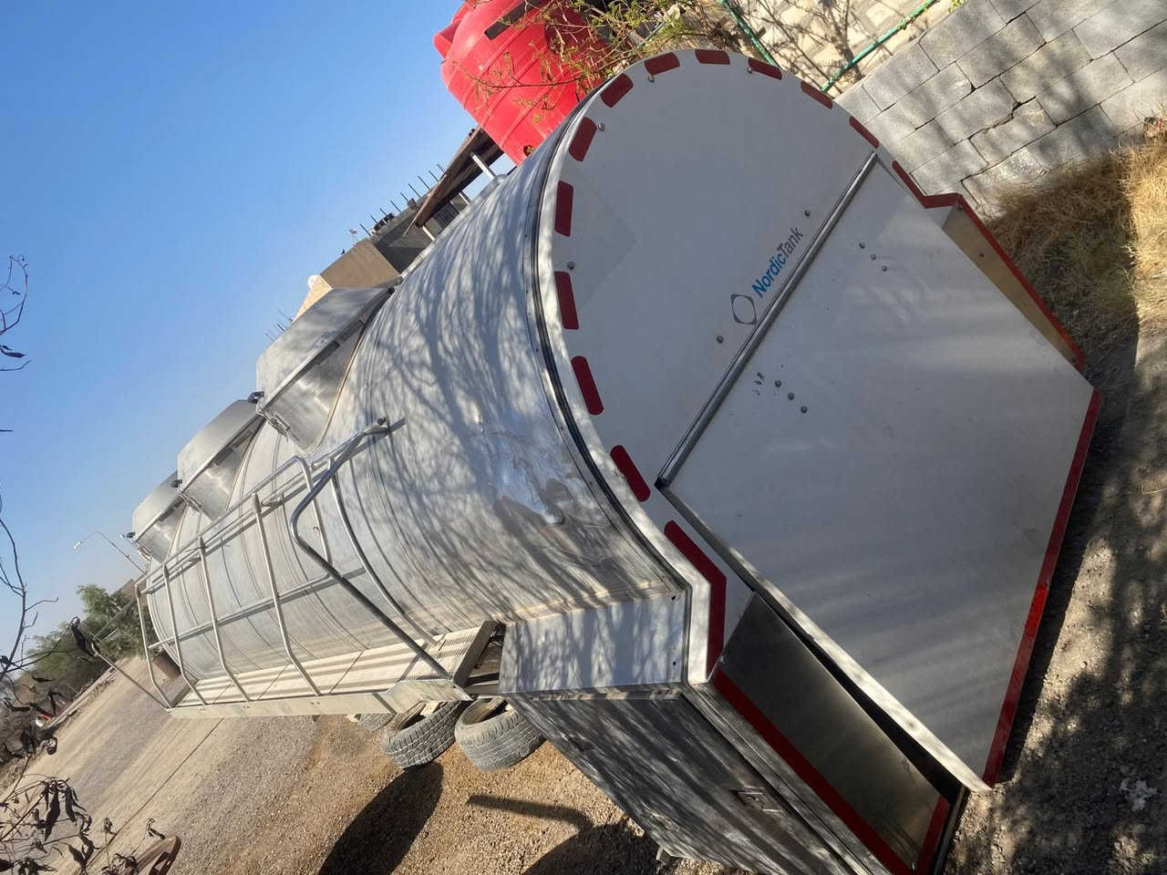 تانكي للبيع ١٥ طن التانكي زيرو مامشتغل للاستفسار ***********
