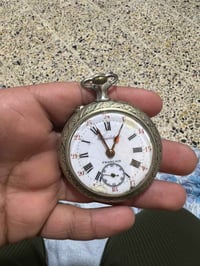 ساعات قديمه نادره للبيع انطي سعر حسب القناعه ابيع  واتساب 07502348328 ...