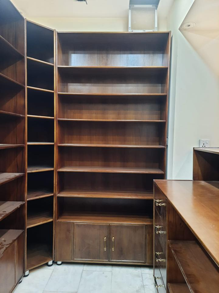 فاتزیتات صيدلية للبيع

غير مستخدم /  خشب صاج درجة اولى 

المكان بغداد /حي القادسية 

للتفاصيل اكثر يرجى المراسلة على الرقم ***********
