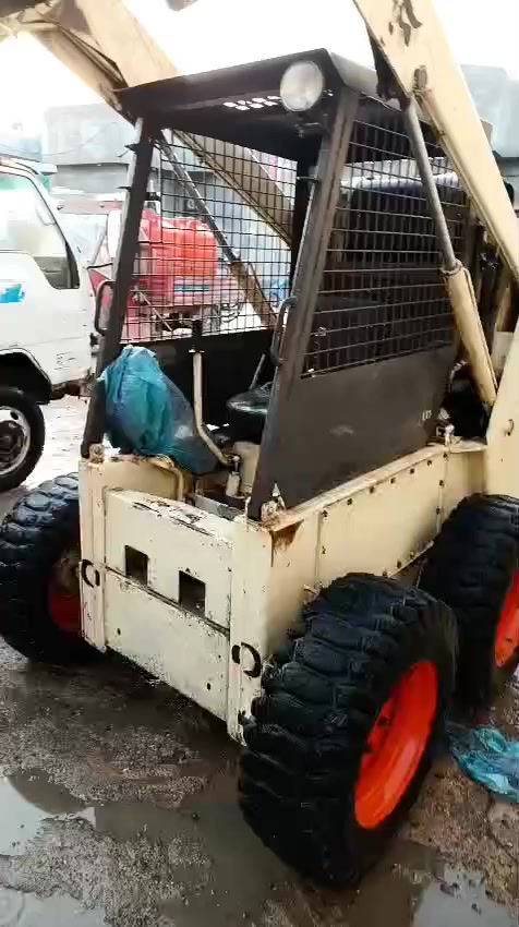 شفل وداينه للبيع انه مكلف بلنشرسعرهن 125هاذ رقم رعيهن ***********بلعباس مكلف بلنشر
