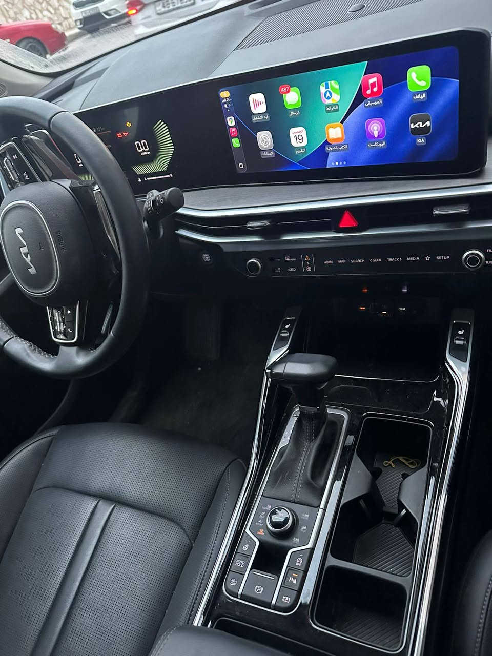 السلام عليكم 
سورنتو 2025 LineX
ماشيه17 مايل
حجم المحرك :  2.5
عدد الاسطوانات : ٤ سلندر 
اللون : أسود

الإضافات :  
بانوراما 
هاند بريك بصمة 
صندوق كهرباء 
رادار أمامي 
حساسات أمامية 
تشغيل عن بعد  
بصمة تشغيل 
كراسي كهرباء 
صندوق خلفي كهرباء ⚡️
تحديد مسرب 
تدفئة كراسي 🔥
تدفئة ستيرنك 🔥
نقطة عمياء 👨‍🦯
إضاءة LED💡
ويل كب  🛞
شاشة تحكم لمس📺
اندرويد اوتو🤖
ابل كار بلاي🍏
خرائط 🗺️🧭
دخول ذكي🚪
بدون رقم منفيس باسمي 
والعديد من الاضافات المميزة 
للاستفسار الاتصال على الرقم 
***********
***********
