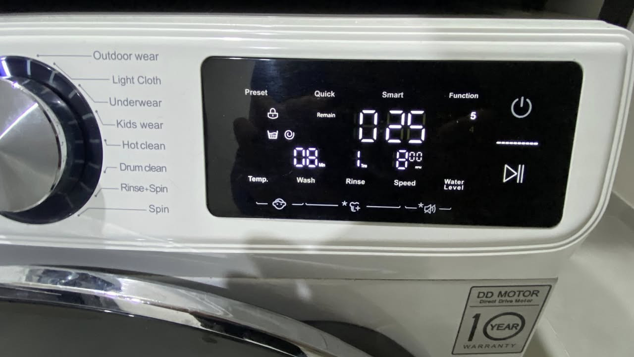 غسالة LG 13kg
نظيفة جدا وحديثة و كلها تشتغل بالشرط
شاشة لمس 
1400 دورة
تحكم بعدد البرامج للغسل 
انارة داخلية
نظام انفيرتر يعني اقتصادية متسحب كهرباء
غسل بالبخار
تحكم بمنسوب المياه وغيرها من المواصفات

ملاحظة داابيعها لان دااسافر

السعر ٤٠٠ الف
للتواصل ***********
الموقع اربيل
