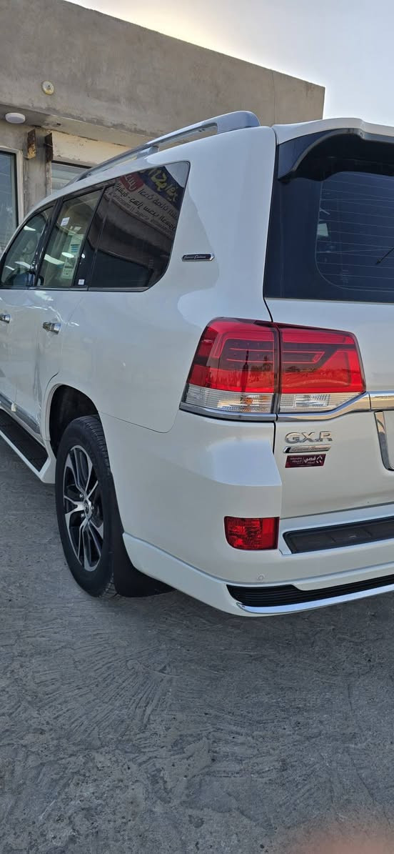 لاندكروز ٢٠٢١ فول ٦ سلندر رقم اربيل سونار موجود بالصور مشي حقيقي السعر ٥٥٠ ورقه دولار بي مجال مكانها..الرمادي..للاستفسار ***********
