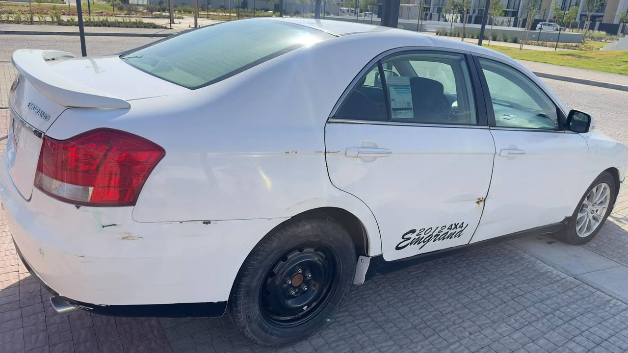 سياره جيلي امكراند
موديل ٢٠١٢ الحجم الجبير c8 
كير ومحرك مسيوبوشي 2400

مكفوله كير محرك وصدر وحدادية 

تبريد كولش زين

مصبوغه كم قطعه بدون معجون 

مكان بغداد دوره 

السعر ٦٠ وبيه مجال 

***********
