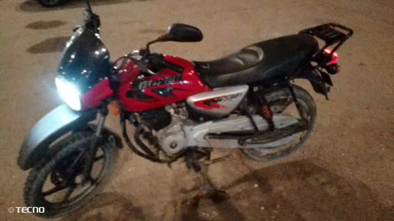 السلام عليكم بوكسر موديل 20 نضيفه وبرغي مامفتوح بيه اوراق اصولي سعر مليون قفل


**إذا كنت صاحب هذا الإعلان وتريد حذفه لأي سبب، رجاءا أرسل رسالة إلى الدعم الفني**