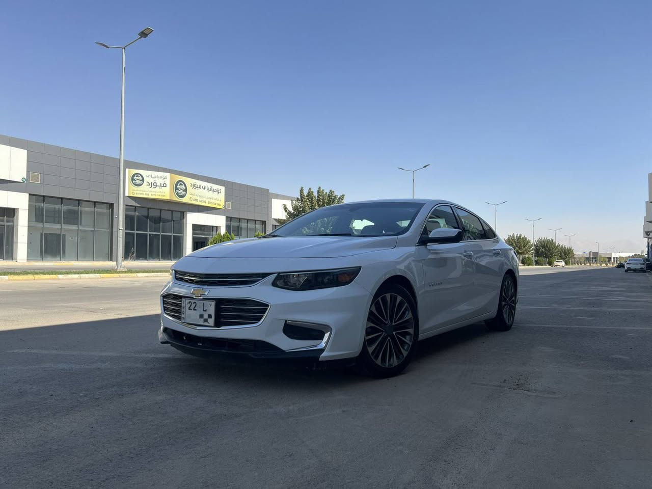 ‎سلام و علیکم
‎شوفرلیت مالیبو 2017 ابيض ثلجي 
‎محرك 1.5 تيربو كير  AT مرغوب 
‎سيارة جاهزة و حلو داخل كريمي 
‎كل ارباكات شركة ماطاك بدون حادث 
‎قطعتين صبغ بدون دواخل 
‎شاصي و بطانة بشرط مابي حادث 
‎رقم شاصي موجود بصورة 
‎تكدر شوف حادث مالة امريكا 
‎موصفات فوليوم تحكمات ستيرن 
‎بصمة ابواب بصمة شاشة كامرا 
‎ويلات كروم  و ماشية 83 الف ميل 
‎سيارة رقم اربيل سنوية رقم جديد لحد 2028 
‎محرك و كير مامفتوح ولا برغي بشرط بدون عيب 
‎تبريد و كهربائي بشرط 
‎تحويل و غرامات مرورية بشرط اسوي وكالة لطيبين
‎ رقم تليفون ***********
‎مکان بسلیمانیە 
‎
‎
‎
