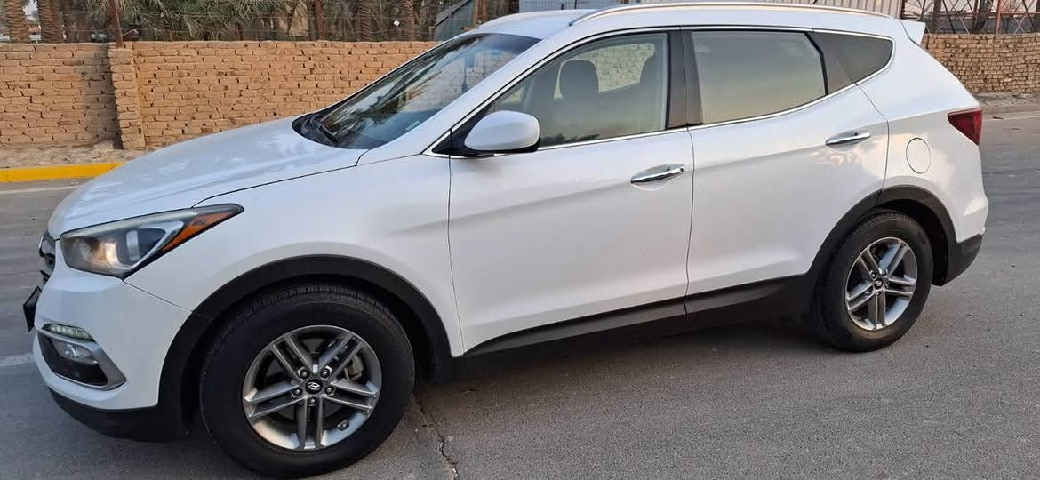 البيع سنتافيا موديل ١٨ رقم بابل حدثها جاملغ مصبوغ وبنيد مبدل بدون داخل فول عده الفتحه مكينه ٢٤٠٠ ماشيه ٩٥ سياره جديده سعر ١٦٠ وبيهه مجال ***********
