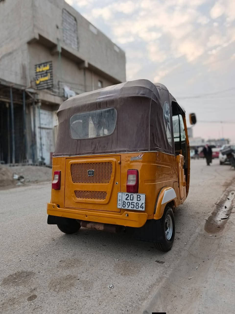 تكتك موديل 21 رقم انكليزي تكتك جاهزه اي نقص مابيه العنوان ديالى هبهب ***********
