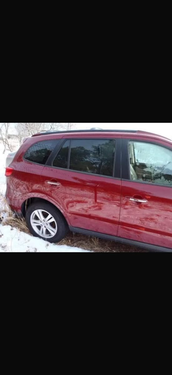 السلام عليكم عيوني سنتافيا 2012 ماشية 125 الف لمتد فول مواصفات فور ويل فتحة سقف 6 سلندر 3500 وارد أمريكي بدون حادث فقط باب الصندوق وهنا بالعراق صار بيها بارد بسيط مرفق بالسونار السيارة كامل مواصفات مانع انزلاق تحكمات ستيرن سماعات Infinity اصلية صوت عالي ونقي والداخل وشاديلها لايتات زينون اصلي بيدي شديتة والسيارة ماشاء الله كلش نشطة ونقوصاتها فقط دبلاتها شوية تعبانات بالطسة تطلع صوت وقبل اسبوع تقريباً سويتلها ادامة بدلت بلكات ونظفت نوزلات وبدلت فيت بم وقبل فترة بدلنالها گازكيت اصلي واذا شراي ادليك بالمحل إذا تريد تتأكد السيارة جديدة السعر 153 وبيها مجال للشراي للتواصل***********
