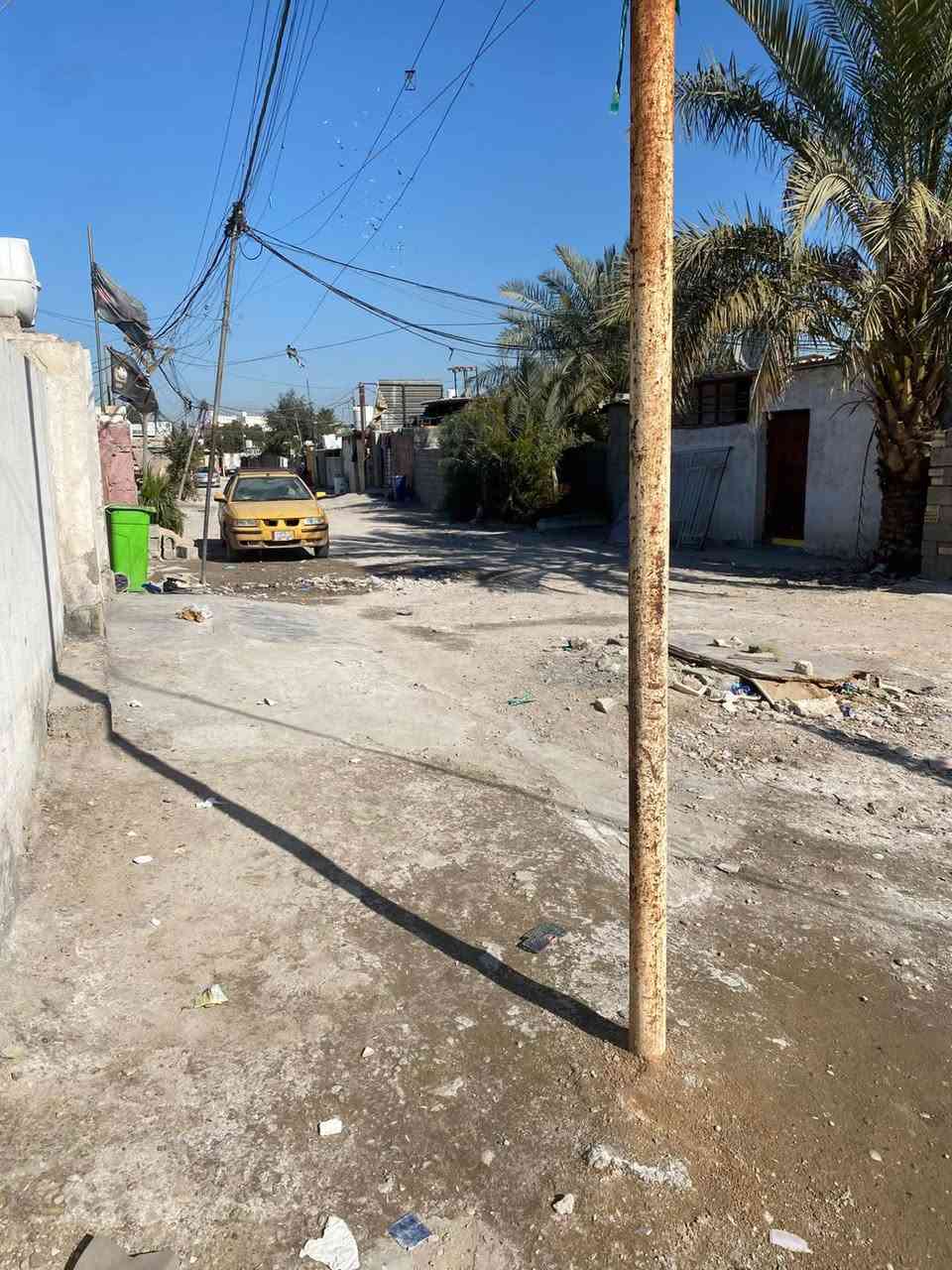 سلام عليكم بيت البيع عشوائيات خلف المنصه شارع المعهد السعر 23 وبي مجال مي كهرباء مجاري كامل البيت جيب غراضك وكعد خير من الله المنطقه شارع حلو رقم الهاتف ***********
