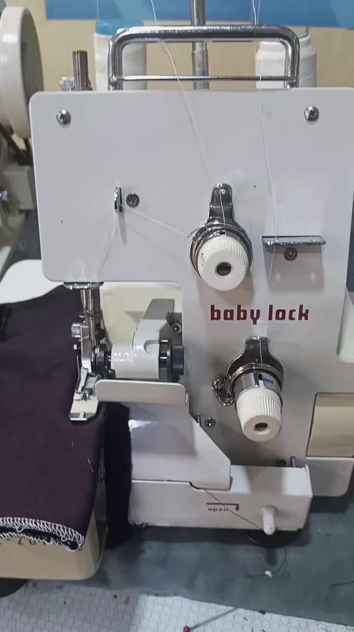 پێشانگای ڕانیە/بۆ مەکینەی خەیاتی 
‌        السلام علیکم
   ئۆڤەری بابلوکی بالەی یابانی ..
زۆر خاوێن نری لەخوار هەمو بازاڕ
بەشەرت و زەمان گەیاندنمان بۆهەمو کوردستان ....تەنها....4...هەزارە

 #peshangay_ranya
- #دروومان_کوردستان
- #مەکینەی_دروومان 
- #ئێکسسوارات_دروومان
- #دروومانی_ژنان
- #دروومانی_پیاوان
#ڕانیە #چوارقوڕنە #قەڵادزێ #سەنگەسەر #ژاراوە 
#هەولێر 
#دهۆک_زاخۆ_ئاکرێ_ئامێدی_بەردەڕەش_سێمێ_شێخان #سلێمانی_دووکان_قەرەداخ_ڕانیە_قەڵادێ_دەربەندیخان_سەیدسادق_چوارتا_چەمچەماڵ_کەلار_کفری_ماوەت_شارباژێڕ


**إذا كنت صاحب هذا الإعلان وتريد حذفه لأي سبب، رجاءا أرسل رسالة إلى الدعم الفني**