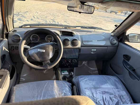 السلام عليكم سايبه مديل 2024 من شركه بسمي لي هسه لا ضربه لا صبغ لا تبديل بيه طخه جاملغ كله بارد وكصه بنيد باقي سياره لا مفتوح بنيد ولا جاملغ اكفله من تبديل والصبغ والشواصي بلاديه مكينه كير كلج تبريد ع وضع شركه صدرها امامي خلفي جديد ترايها يخبل ماشيه 70 الف  واني خادم مكان السياره الزعفرانيه 4 شوارع الاستفسار ***********
