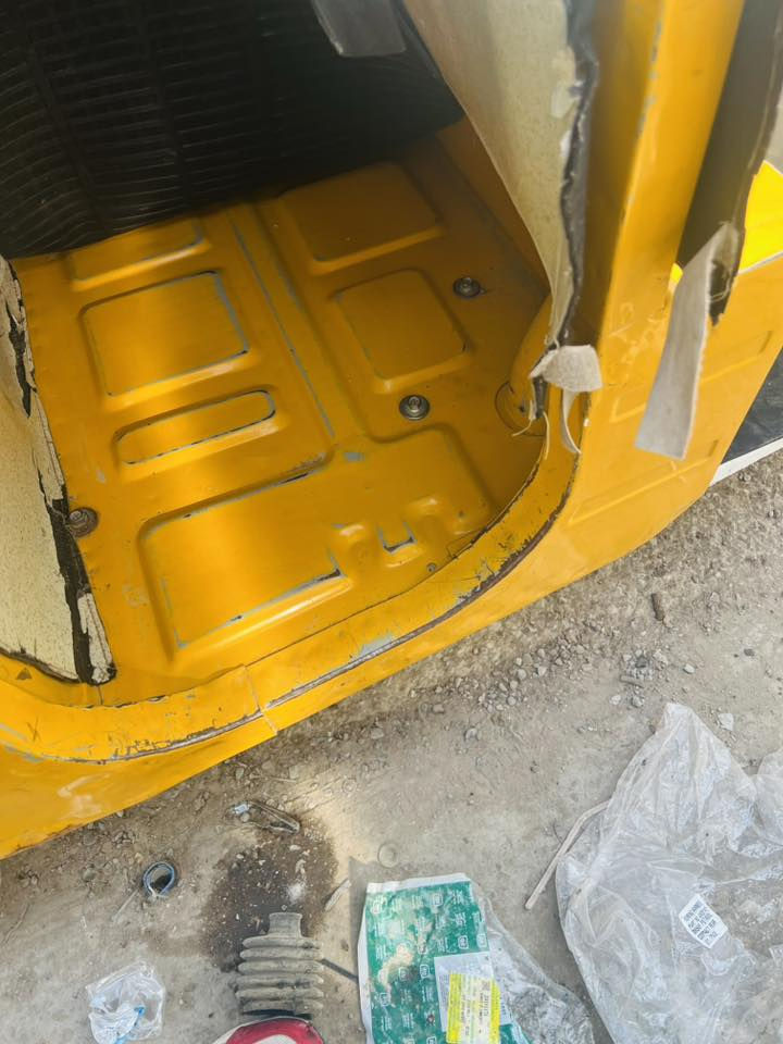 لام عليكم تكتك البيع مديل 2030 شهر 10 رقم وسنويه تحويل ثاني يوم تكتك خير من الله عوزه ترتيب بيع عله حطته مكاني بغداد حي نصر ما توجد عل فيس ***********
