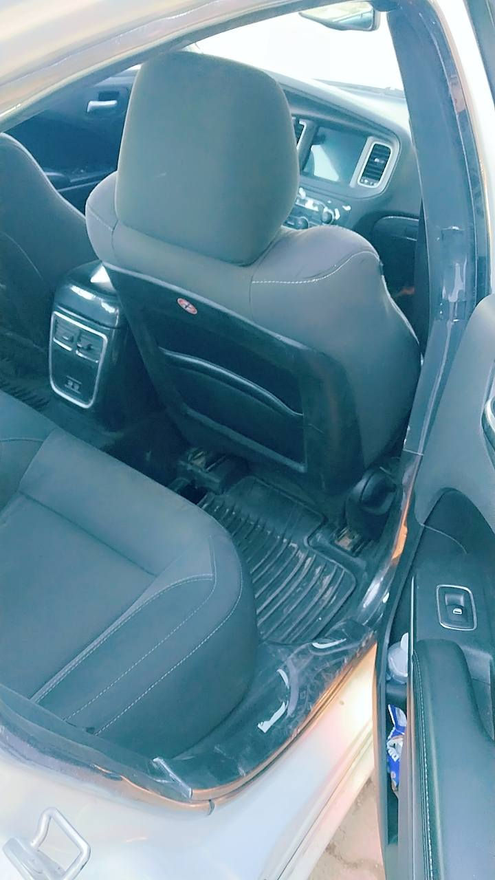 السلام عليكم كشنات حضن للبيع سائق فول كهرباء تدفئه العنوان النجف ب٢٧٥لف ***********
