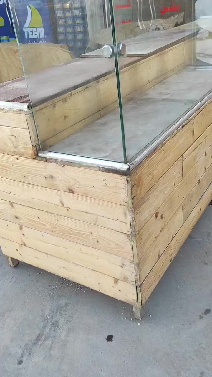 السلام عليكم ميز مال طرشي لبيع طابقين جام ضخين درجه اولى الطول 3ونص العرض متر شغل درجه اولى شغل موصل السعر 
850 العنوان بابل ابي غرق 
***********
