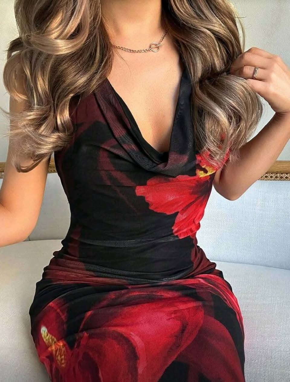 بنات هذا اخذته جديد
وطلع مو قياسي  

سعر الشراء 45
سعر البيع 20
جديد ما ملبوس 
يلبس 36-38

متوفر توصيل 
الدفع عند الاستلام 

مكاني كربلاء 
للتواصل على الواتساب ***********
 للحجز والاستفسار التواصل مع هذا الحساب بنين هادي
