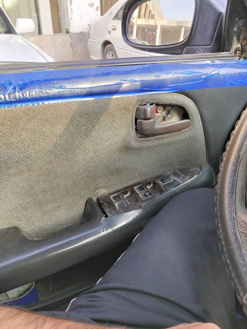 مارك موديل 2000 رقم ديالى مشروع وطني سنويه منتهيه شرط التحويل
مكانها بصره قضاء الامام الصادق ع
كير ومكينه فيفيتي بيها بكن 
 تبريد شغال
مشط وباور وحداد فول نكتها نكت 
مكفوله كص ونقل 
كشرتها محتاجه صبغ
سعرهه 34 وبيها مجال 
***********
