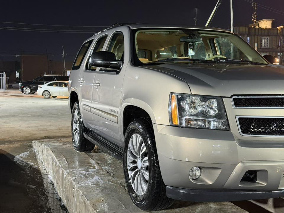 تاهو 2007
LT
كفاله من الكص 
خليجي 
منظومة زنون 
كير +مكينه كفاله 
سياره جديده بمعنى الكلمه 
السعر 90
***********
