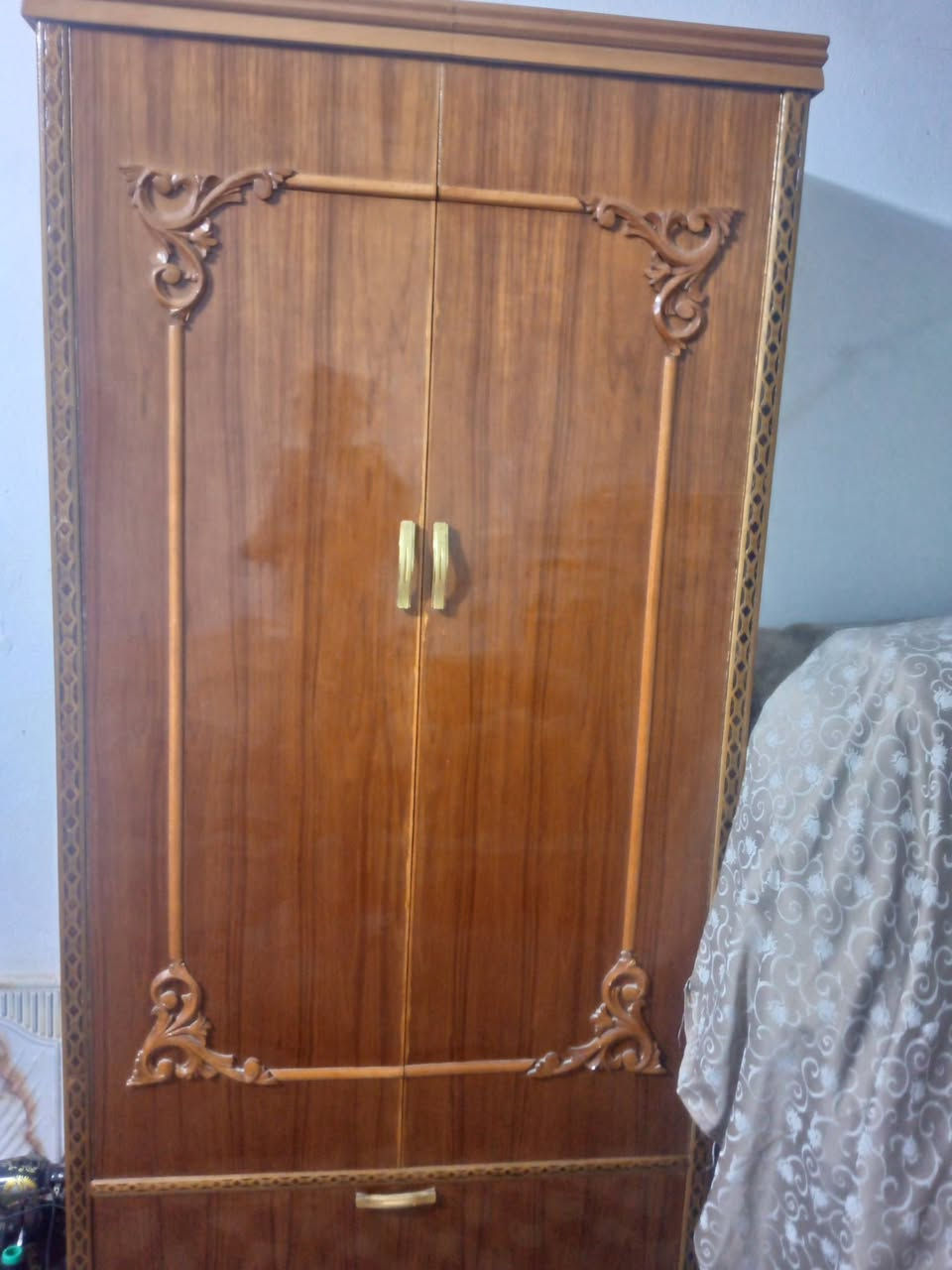 غرفة نوم سعره 900قفل.هذارقمي.***********
