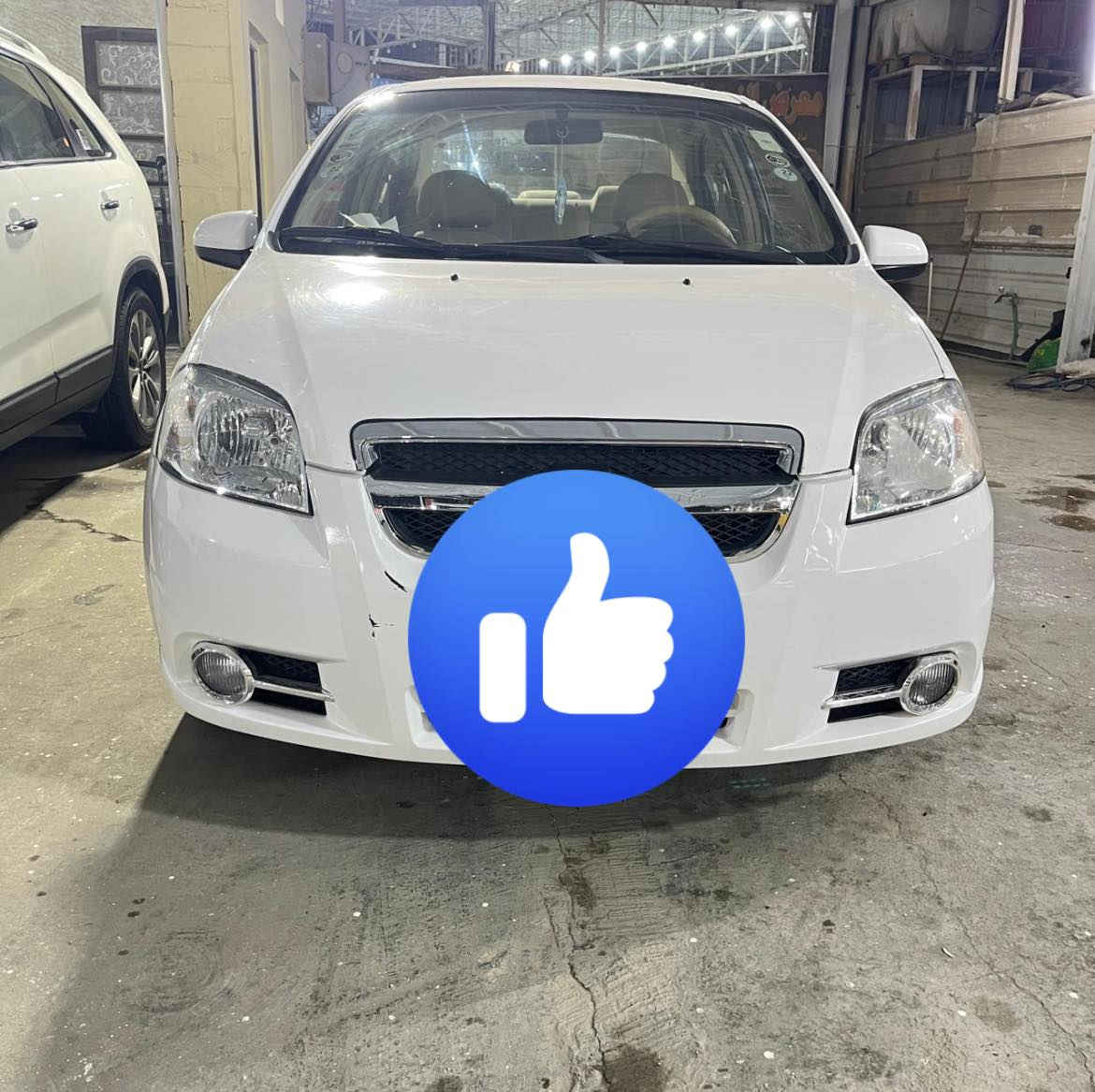 السلام عليكم 
أفيو موديل 2010 مفتوح رقم قادسية إنكليزي راعيها بالنجف السونار موجود داخل الصور المكينه بيها تبخير و التبريد يرادله غاز  مكان السيارة بالنجف 
السعر 63 $ و بيها مجال 
الرقم ***********

ملاحظة أني مكلف بالنشر إذا تريد تستفسر اتصل علي الرقم
