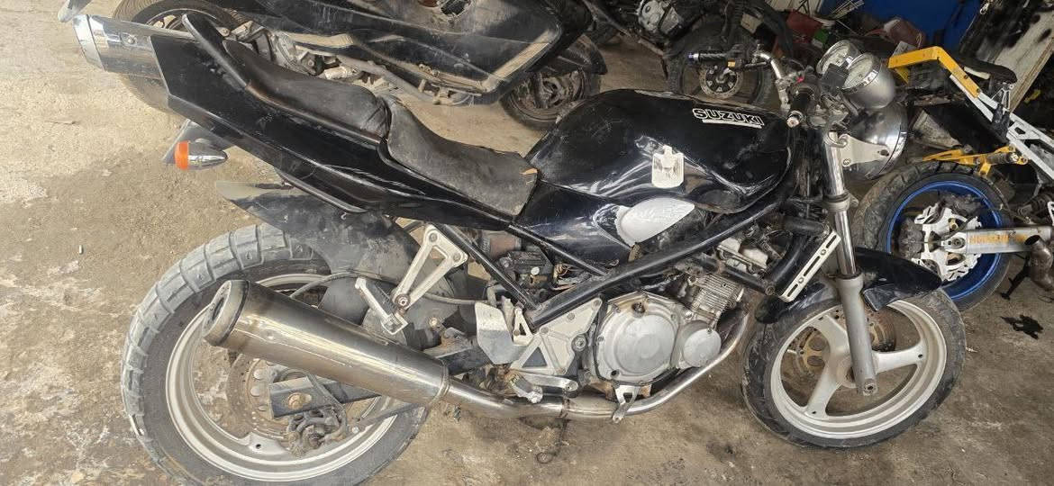 بانده عادي شتريد موجود تفصيخ
يوجد توصيل ‏‪***********‬‏
عنوان المحل ديوانيه عفك محل #گرار #جاري
