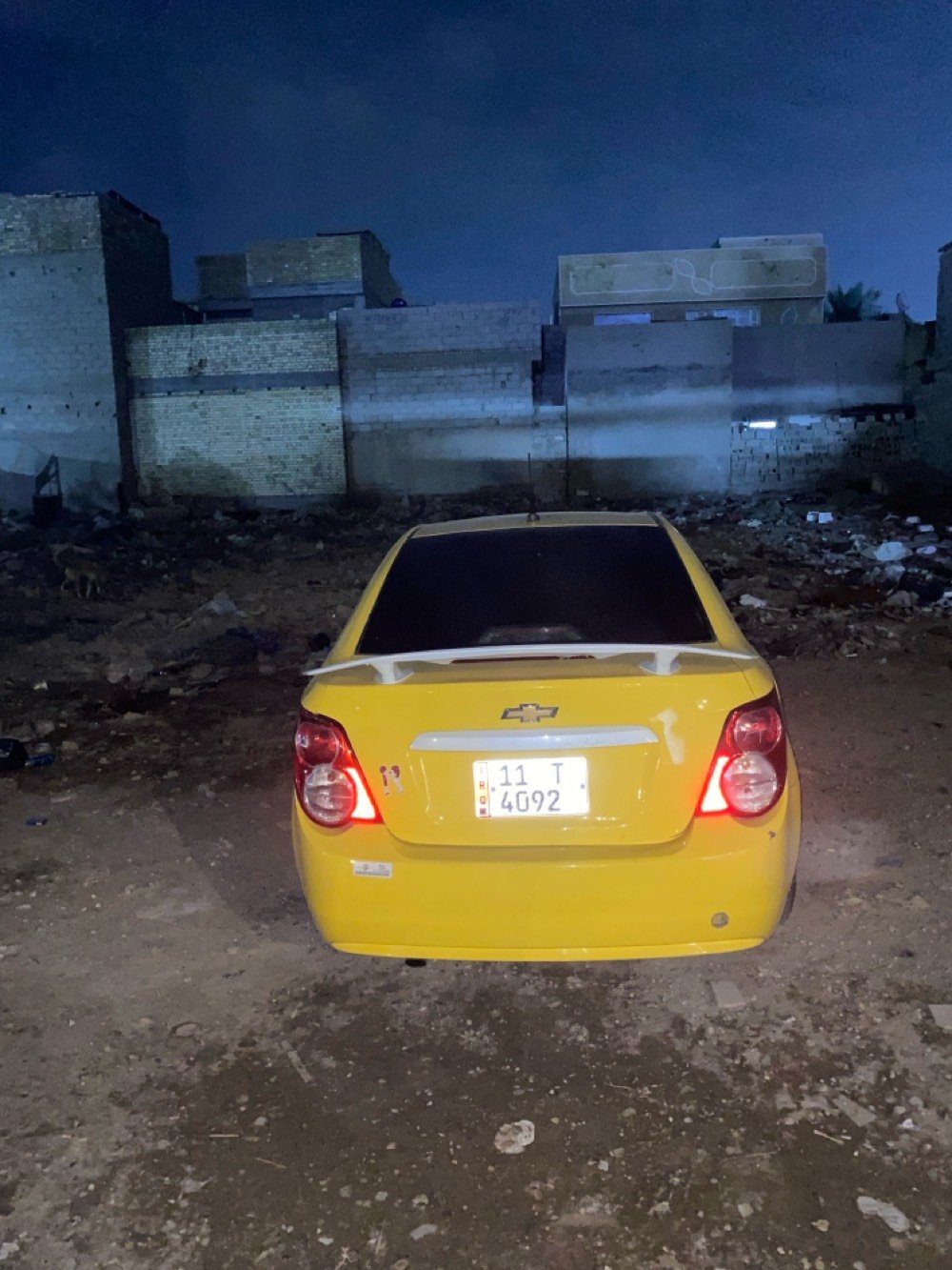 شوفر سونيك مديل ١٣ باسمي تحويل ثاني يوووم تخم تاير جديد صدر جديد تبريد ثلج بس محركه يذب دهن ماعرف من وين السعر ٤٥ بكان السياره بغداد 0778 094 1861