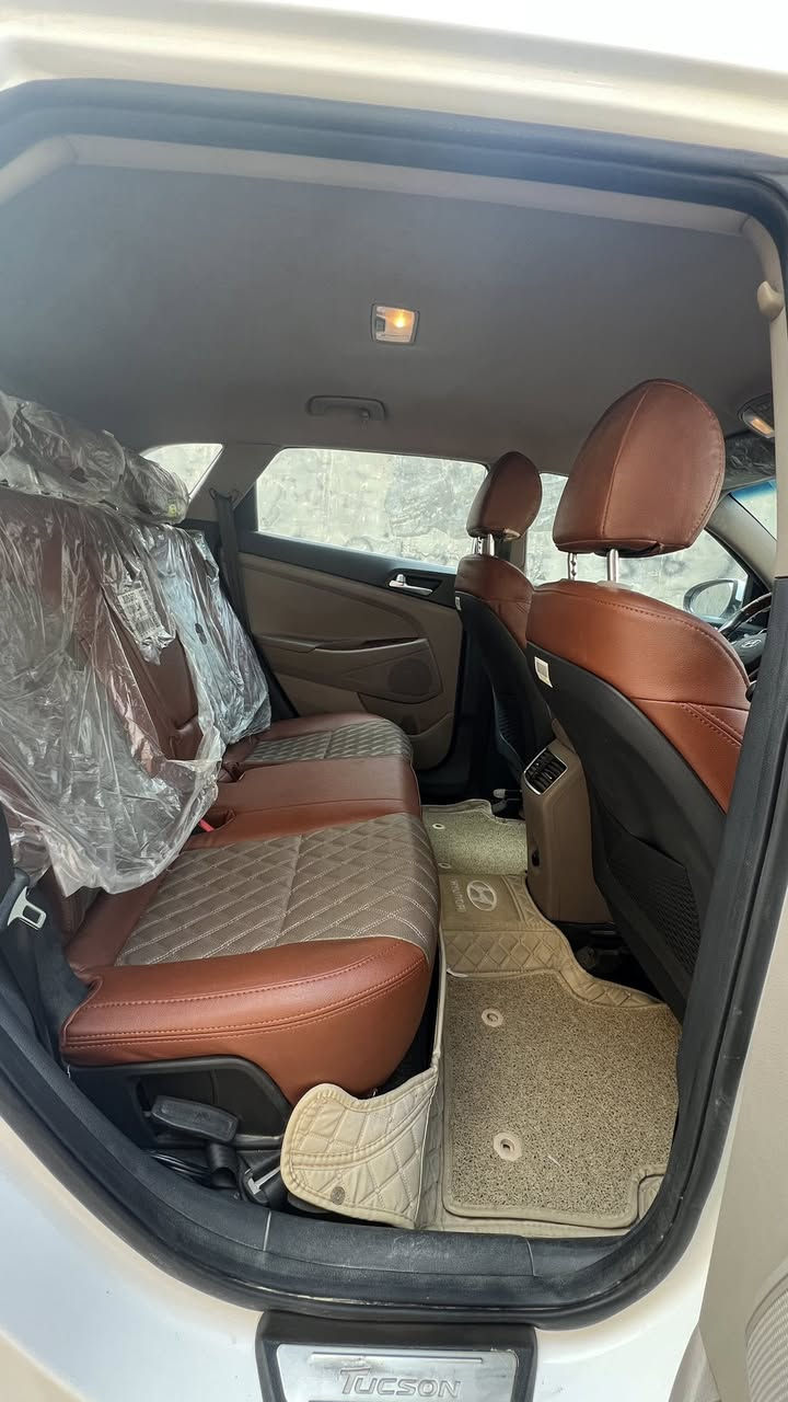 السلام عليكم
توسان 2020 خليجي ماشية 103 رقم بابل باسمي سونار مرفق بالمنشور
بصمة تشغيل وكراسي كهرباء وحساسات خلفية 
مكينة وكير كفالة عامة
تبريد ثلج وحدادية كفالة
السعر 178
للتواصل ***********
