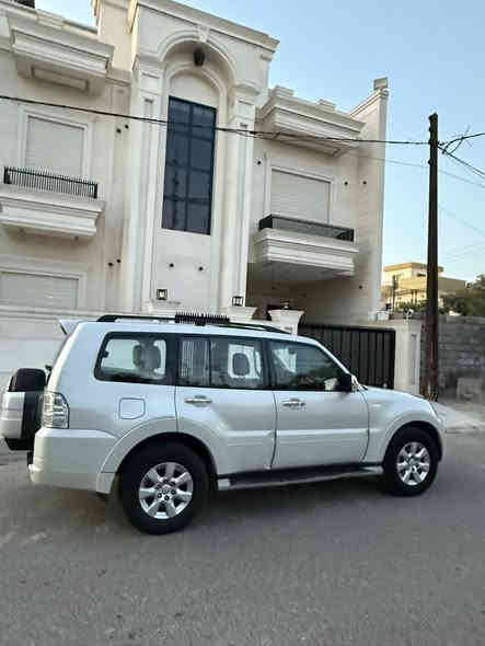 سيارة باجيرو حبتور اعلى فئه موديل 2014 
كير مكينه على وضع سركة صدر امامي خلفي جاهزها اربعه تايرات جددت سنويه وهزه ورقم جديد تحويل مباشر سياره مكفوله كفاله عامه سعر 179
***********
