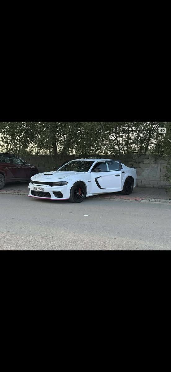 السلام عليكم للبيع فقط جارجر 2020 وأيد بدي اصل 6400 مكينه كير صدر جدد بيها صبغ 4قطع تحويل او وكاله مكان السياره حي اور فلكه صباح الخياط الاتصال ***********.         السعر. 192$
