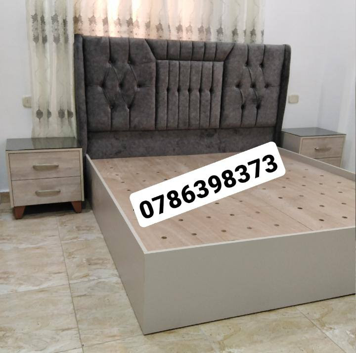 غرفة نوم أنيقة تجمع بين الفخامة والراحة، بتفاصيل راقية وجودة عالية.
✔️ سرير بتصميم مميز مع لوح خلفي مبطن (كابتونيه)
✔️ عدد 2 كومود أنيق مع أدراج
✔️ ألوان هادئة تناسب جميع الديكورات
✔️ حالة ممتازة وجاهزة للاستخدام
📌 مناسبة للعرسان أو الباحثين عن الأناقة
📌 جودة عالية وتشطيب مرتب


**إذا كنت صاحب هذا الإعلان وتريد حذفه لأي سبب، رجاءا أرسل رسالة إلى الدعم الفني**