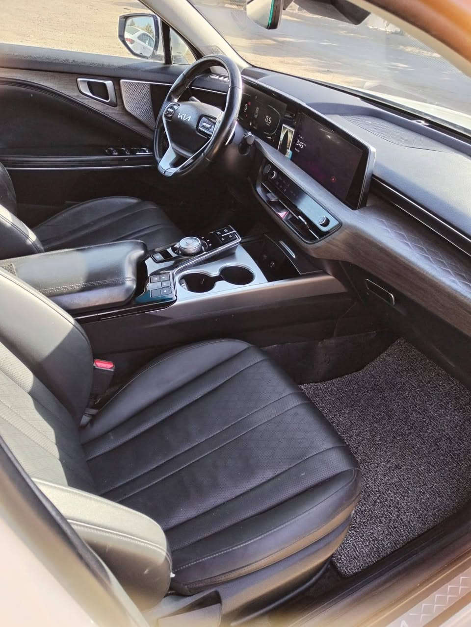 السلام عليكم ورحمة الله
للبيع موديل 2023 غاز فقط K8

رقم قادسيه
ملاحظه سياره بيه بارد ب بيبان ثنين وبنيد جاملغ صبغ فقط 
تبريد كشنات + تدفئه وتدفئه ستيرن

كشن كهربائي + تدليك مساج

بصمه تشغيل عن بعد مري ترحيب اناره عند الاقتراب

سياره فول  مواصفات رادار تثبيت مسار مانع تصادم ذكي 

رادار جانبي وخلفي وقياده اليه 

عنوان السياره الديوانيه

 السعرً185وبيها مجال للشراي اتصل وتدلل 

***********
