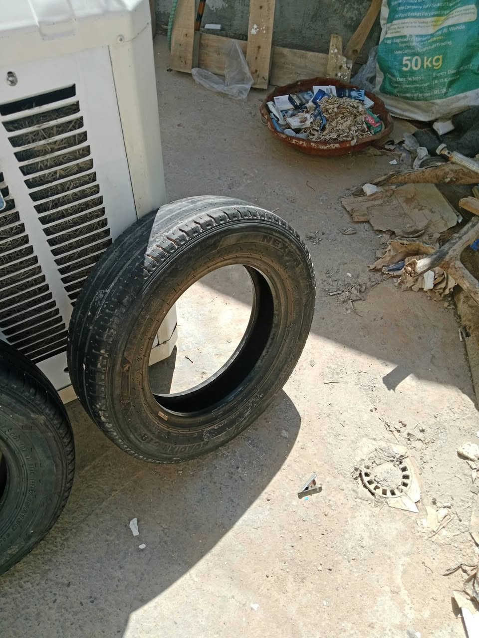 سلام عليكم زوج تايرات سايبا واحد نضيف واحد يرهم سبير خلي سعر و بالعافية عليك


**إذا كنت صاحب هذا الإعلان وتريد حذفه لأي سبب، رجاءا أرسل رسالة إلى الدعم الفني**