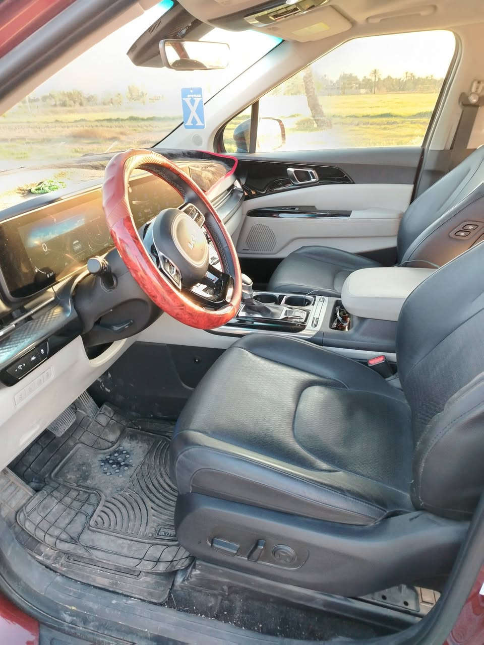 كيا كرنفال 2024 فئة SX برستيج فول الفول فتحتين ماشيه ٣٨ ألف..رقم بغداد وبأسمي.. محرك ٣٥٠٠..تشغيل عن بعد.. خمس كامرات.. رادارات أمامية وجانبية.. جميع البيبان بصمة.. اشاير ترحيب بالبيبان..الجنطه بصمه.. ويل كروم اسود.. شاشه دجتل متصله.. تبريد لمس مركزي ثلاث قطع.. سايد بريك بصمه.. تحكمات استيرن.. تحديد مسار.. مانع انزلاق.. تحذير ومانع اصتدام.. تبريد وتدفئه الكشنات.. تدفئه بالستيرن شحن واير لس.. مكانات شحن في جميع الكراسي.. الكراسي VIP.. برد بالبيبان.. كامره داخليه.. وبعد بيه مواصفات أخرى السعر ٣٣٥. مكان السياره بابل.. ***********..تفصيل بالفيديو
