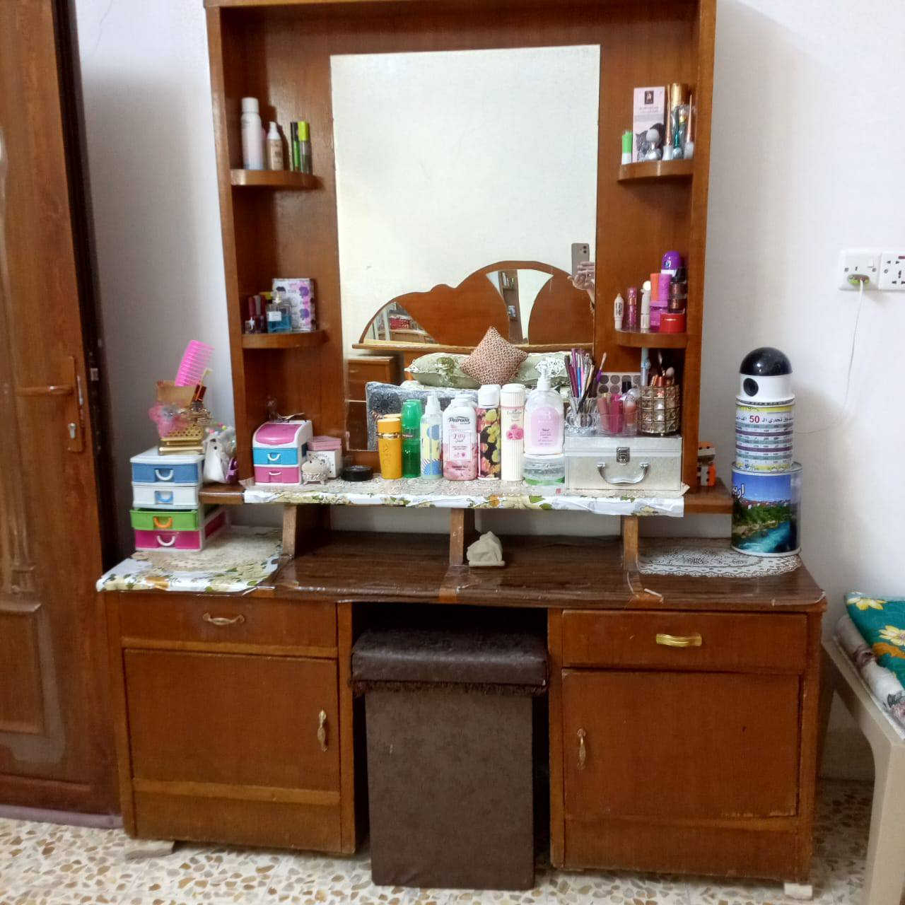 للاستفسار على الرقم
***********
