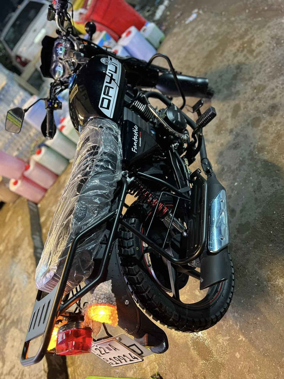 السلام عليكم الوحش للبيع
دايوان جبلي2026رقم اربيل 
الدراجة زيرو اول بارحة طلعت من المعرض معرض تيماكس
الدراجة فول عل اخر عل وضعيت الشركة بلايلونهة زير ما ماشية من المعرض للبيت بعدة بسم الشركة الدراجة ابد ما طالع بيهة جبتة ما طالع بيهة بعدة ماعرف اسوق كير جبتهة وتورطت دراجة كلش جديدة امانت لله 
سعره  2750

‭0771 717 9402‬

7 ‏‪0775 959 917
